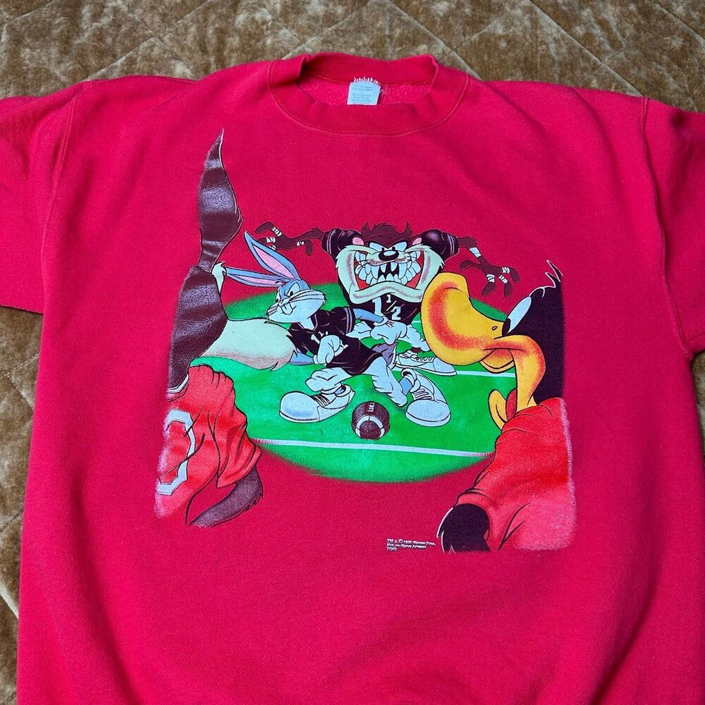 Vintage Rare 90s Looney Tunes Football Shirt Adult Large Taz Bugs Wylie Donald